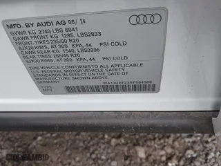 2024 Audi Q4 e-tron Sportback Premium Plus with VIN WA13UBFZ3RP084588, listed as a IAAI auction lot 40978576 with 964 mi miles. Bid and sale history available at carsss.com. Image 9.