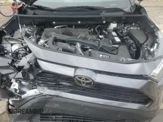 2025 Toyota RAV4 XLE Premium with VIN 2T3A1RFV8SC525056, listed as a Copart auction lot 57753695 with 1,051 mi miles and Clean title. Bid and sale history available at DreamBid. Image 12.