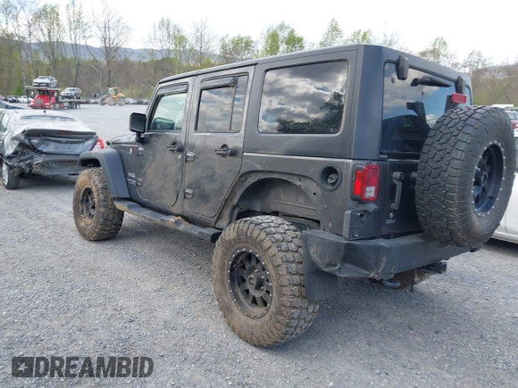 2018 Jeep Wrangler Unlimited Sport S z VIN 1C4HJWDG2JL930461, wystawiony jako IAAI lot #42042644 z przebiegiem 136 530 mil mil oraz . Historia ofert i sprzedaży dostępna na DreamBid. Obrazek 3.