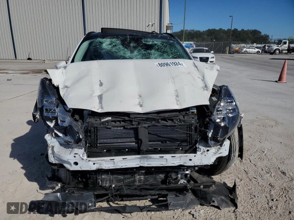 2022 Ford Escape Titanium Plug-In Hybrid with VIN 1FMCU0LZ2NUB80380, listed as a Copart auction lot 80961924 with 7,858 mi miles and Salvage title. Bid and sale history available at DreamBid. Image 5.