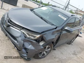 2018 Toyota RAV4 XLE с VIN JTMWFREV2JD112875, выставлен на аукционе IAAI как лот 42396084 с пробегом 108 040 миль миль и . История ставок и продаж доступна на DreamBid. Изображение 2.
