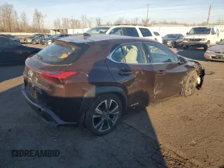 2019 Lexus UX with VIN JTHU9JBH8K2019644, listed as a Copart auction lot 42189425 with 41,704 mi miles and Salvage Title. Bid and sale history available at carsss.com. Image 3.