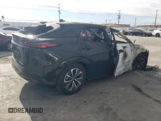 2024 Lexus RZ 300e Premium z VIN JTJABABB0RA004671, wystawiony jako Copart lot #57287935 z przebiegiem Nie podano mil oraz Nie do naprawy • Non repairable. Historia ofert i sprzedaży dostępna na DreamBid. Obrazek 3.