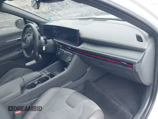 2024 Hyundai Sonata N Line z VIN KMHL54JC4RA350801, wystawiony jako IAAI lot #42180947 z przebiegiem 8933 mil mil oraz . Historia ofert i sprzedaży dostępna na DreamBid. Obrazek 5.