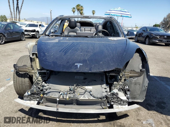 2019 Tesla Model 3 Mid Range z VIN 5YJ3E1EA8KF306096, wystawiony jako Copart lot #54790755 z przebiegiem 170 775 mil mil oraz Szkody całkowita. Historia ofert i sprzedaży dostępna na DreamBid. Obrazek 5.