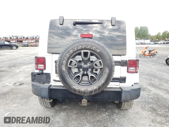 2018 Jeep Wrangler JK Unlimited Sahara with VIN 1C4BJWEG1JL824569, listed as a Copart auction lot 70665254 with 30,083 mi miles and Salvage Title. Bid and sale history available at carsss.com. Image 6.