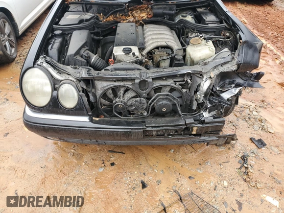 1998 Mercedes-Benz E 320 with VIN WDBJF25F0WA684027, listed as a Copart auction lot 82171114 with 259,427 mi miles and Salvage Title. Bid and sale history available at DreamBid. Image 11.