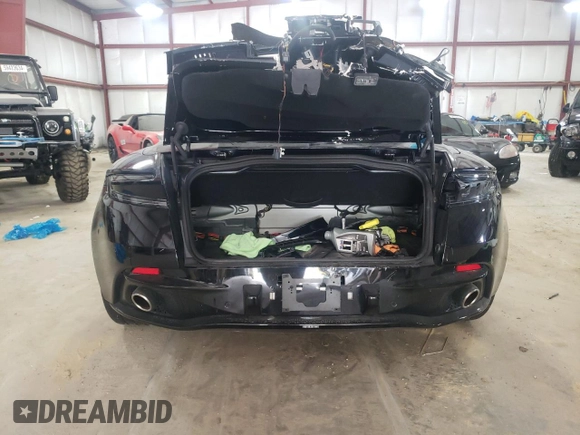 2024 Aston Martin DB12 z VIN SCFRMFGW5RGM12901, wystawiony jako Copart lot #64941574 z przebiegiem Nie podano mil oraz Nie do naprawy • Non repairable. Historia ofert i sprzedaży dostępna na DreamBid. Obrazek 6.