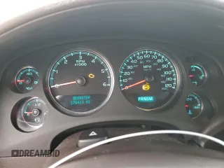 2011 GMC Yukon XL Denali with VIN 1GKS1MEFXBR381269, listed as a Copart auction lot 87637435 with 176,410 mi miles and Salvage Title. Bid and sale history available at carsss.com. Image 9.