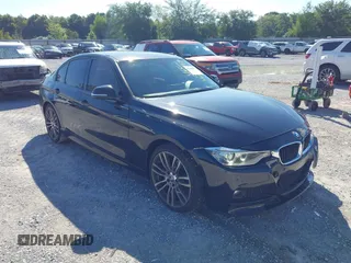 2015 BMW 3 Series 335i z VIN WBA3A9G55FNS66316, wystawiony jako IAAI lot #42248974 z przebiegiem 101 971 mil mil oraz . Historia ofert i sprzedaży dostępna na DreamBid. Obrazek 1.