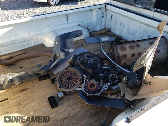 1995 Toyota T100 SR5 with VIN JT4VD12F1S0004904, listed as a Copart auction lot 75796804 with 182,011 mi miles and Salvage Title. Bid and sale history available at DreamBid. Image 12.