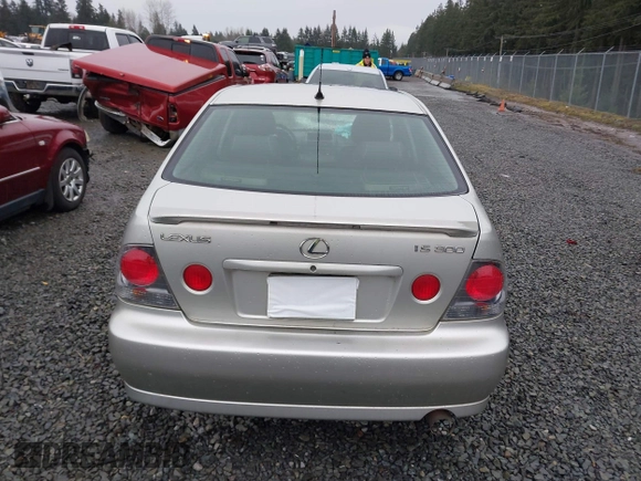 2004 Lexus IS 300/350 with VIN JTHBD192840091255, listed as a IAAI auction lot 41636864 with 359,309 mi miles and . Bid and sale history available at DreamBid. Image 16.