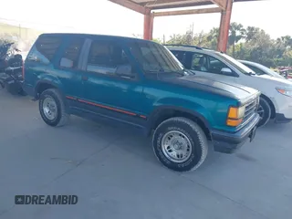 1994 Ford Explorer z VIN 1FMCU24X4RUC05892, wystawiony jako IAAI lot #41564472 z przebiegiem 510 872 mil mil oraz . Historia ofert i sprzedaży dostępna na DreamBid. Obrazek 1.