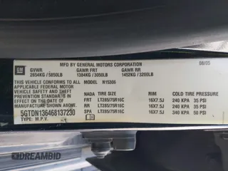 2006 Hummer H3 with VIN 5GTDN136468137230, listed as a IAAI auction lot 41886167 with 135,120 mi miles. Bid and sale history available at carsss.com. Image 9.
