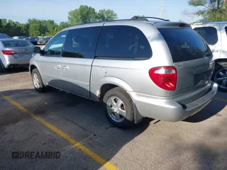 2005 Dodge Caravan SXT with VIN 2D4GP44LX5R540512, listed as a IAAI auction lot 42140912 with 259,855 mi miles and . Bid and sale history available at carsss.com. Image 3.