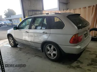2001 BMW X5 4.4i with VIN WBAFB33531LH18946, listed as a Copart auction lot 84322504 with 232,357 mi miles and Clean Title. Bid and sale history available at carsss.com. Image 2.