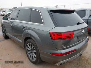 2017 Audi Q7 Premium Plus with VIN WA1LAAF7XHD037219, listed as a IAAI auction lot 41668831 with 114,444 mi miles. Bid and sale history available at carsss.com. Image 3.