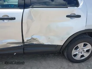 2013 Ford Explorer с VIN 1FM5K8B85DGC28764, выставлен на аукционе IAAI как лот 42236105 с пробегом 168 362 миль миль и . История ставок и продаж доступна на DreamBid. Изображение 6.
