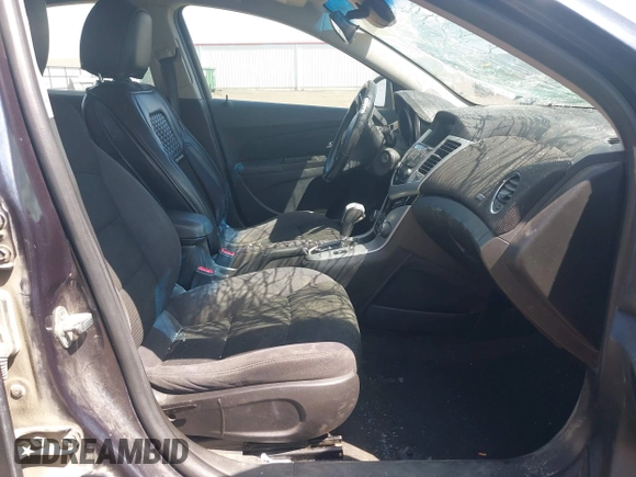 2014 Chevrolet Cruze 1LT with VIN 1G1PC5SB9E7114104, listed as a IAAI auction lot 42143300 with 161,552 mi miles and . Bid and sale history available at DreamBid. Image 5.