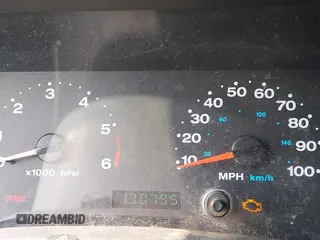 2006 Jeep Wrangler Sport z VIN 1J4FA49S66P708332, wystawiony jako IAAI lot #42402995 z przebiegiem 130 795 mil mil oraz . Historia ofert i sprzedaży dostępna na DreamBid. Obrazek 7.