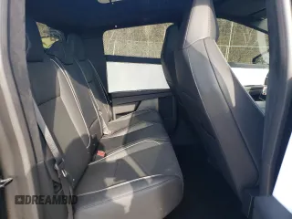 2024 Tesla Cybertruck with VIN 7G2CEHED6RA006192, listed as a Copart auction lot 45924985 with 12,050 mi miles and Salvage Title. Bid and sale history available at carsss.com. Image 10.