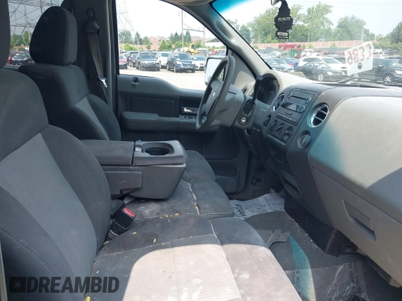 2008 Ford F-150 XLT z VIN 1FTPW14568FA02708, wystawiony jako IAAI lot #42619525 z przebiegiem 144 518 mil mil oraz . Historia ofert i sprzedaży dostępna na DreamBid. Obrazek 5.