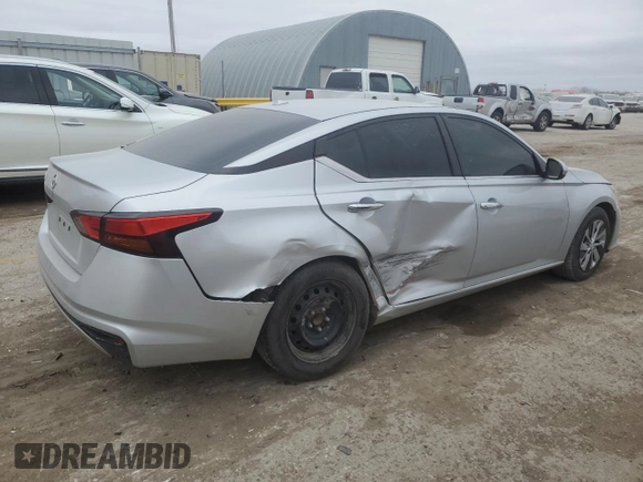 2019 Nissan Altima 2.5 S with VIN 1N4BL4BV2KC239752, listed as a Copart auction lot 86565644 with 182,447 mi miles and Salvage Title. Bid and sale history available at carsss.com. Image 3.