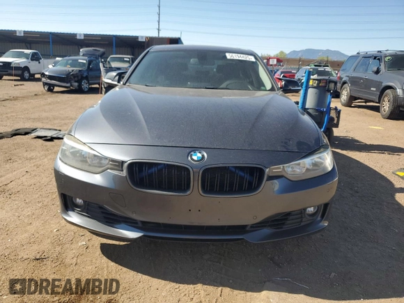 2015 BMW 3 Series 328i xDrive с VIN WBA3B5C55FF961871, выставлен на аукционе Copart как лот 56194425 с пробегом Не указан миль и Чистый • Clean title. История ставок и продаж доступна на DreamBid. Изображение 5.