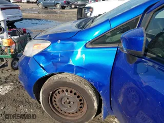 2015 Nissan Versa Note S Plus with VIN 3N1CE2CP9FL360627, listed as a IAAI auction lot 41780780 with 140,417 mi miles. Bid and sale history available at carsss.com. Image 6.