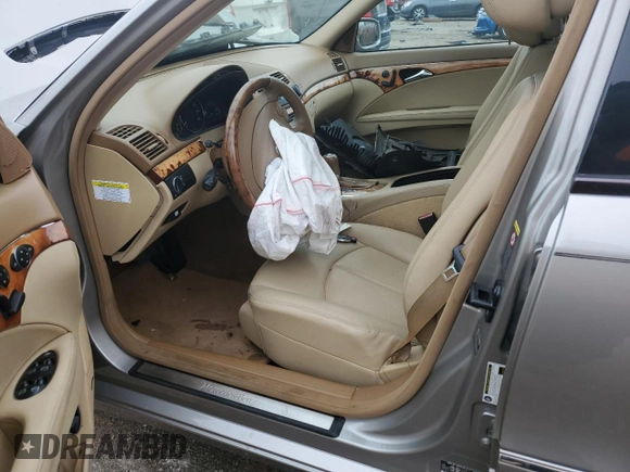 2009 Mercedes-Benz E 350 with VIN WDBUH87XX9B438035, listed as a Copart auction lot 81845833 with Not Provided miles and Non Repairable. Bid and sale history available at DreamBid. Image 7.