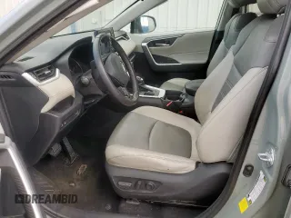 2021 Toyota RAV4 XLE Premium with VIN 2T3C1RFV7MW151789, listed as a Copart auction lot 58700795 with 105,648 mi miles and Clean title. Bid and sale history available at DreamBid. Image 7.