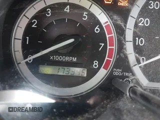 2006 Toyota Sienna CE z VIN 5TDZA23C36S507695, wystawiony jako IAAI lot #42238303 z przebiegiem 173 345 mil mil oraz . Historia ofert i sprzedaży dostępna na DreamBid. Obrazek 7.