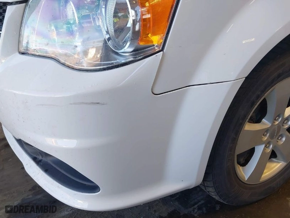 2016 Dodge Grand Caravan Canada Value Package with VIN 2C4RDGBG9GR348877, listed as a IAAI auction lot 41712389 with 110,673 mi miles. Bid and sale history available at carsss.com. Image 17.