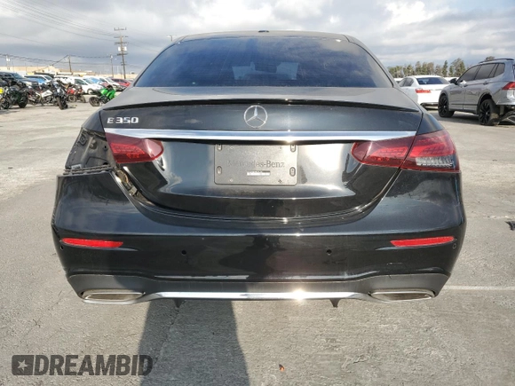 2022 Mercedes-Benz E 350 with VIN W1KZF8DB8NB080388, listed as a Copart auction lot 43158605 with 46,105 mi miles and Salvage Title. Bid and sale history available at DreamBid. Image 6.