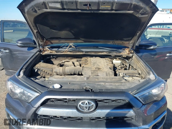 2018 Toyota 4Runner SR5 with VIN JTEBU5JR7J5543336, listed as a IAAI auction lot 41028397 with 157,997 mi miles and . Bid and sale history available at carsss.com. Image 10.