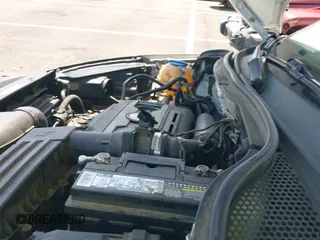 2010 Volkswagen Tiguan с VIN WVGAV9AX0AW510512, выставлен на аукционе IAAI как лот 42532527 с пробегом 193 910 миль миль и . История ставок и продаж доступна на DreamBid. Изображение 12.