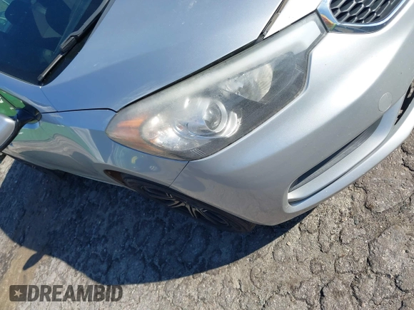 2014 Kia Forte LX with VIN KNAFK4A61E5241121, listed as a IAAI auction lot 41223328 with 155,663 mi miles. Bid and sale history available at carsss.com. Image 13.