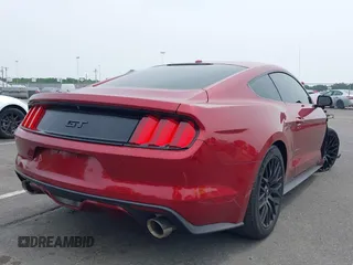 2016 Ford Mustang GT z VIN 1FA6P8CF9G5251722, wystawiony jako IAAI lot #42502788 z przebiegiem 62 402 mil mil oraz . Historia ofert i sprzedaży dostępna na DreamBid. Obrazek 4.