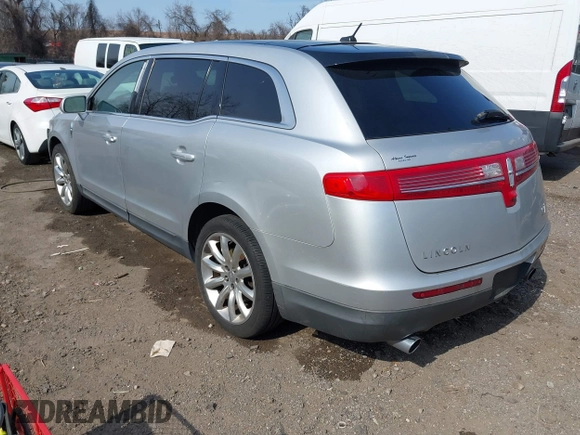 2011 Lincoln MKT with VIN 2LMHJ5AR0BBJ50346, listed as a IAAI auction lot 41726833 with 203,523 mi miles and . Bid and sale history available at DreamBid. Image 3.
