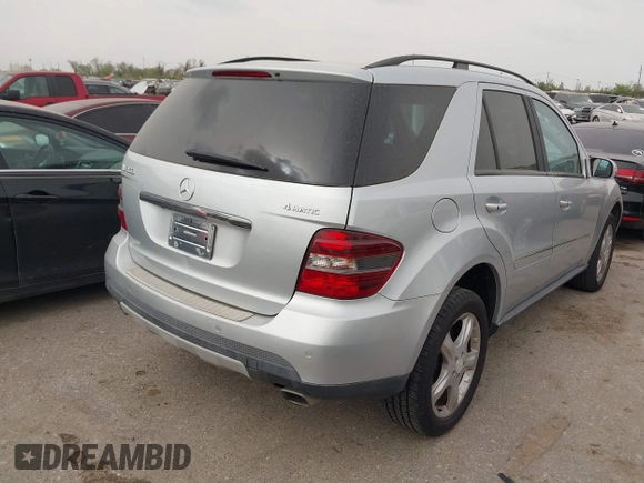 2008 Mercedes-Benz M 350 with VIN 4JGBB86E88A367427, listed as a IAAI auction lot 41828726 with 102,147 mi miles and . Bid and sale history available at DreamBid. Image 4.