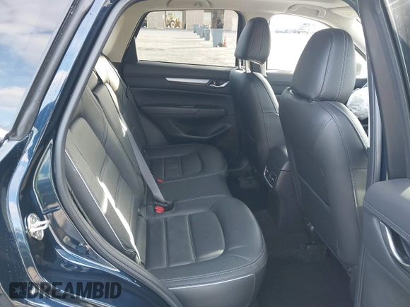 2024 Mazda CX-5 2.5 S Carbon Edition with VIN JM3KFBCL8R0517026, listed as a IAAI auction lot 41902400 with 8,468 mi miles. Bid and sale history available at carsss.com. Image 8.