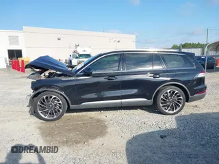 2021 Lincoln Aviator Reserve z VIN 5LM5J7WC6MGL08244, wystawiony jako IAAI lot #42024429 z przebiegiem 57 199 mil mil oraz . Historia ofert i sprzedaży dostępna na DreamBid. Obrazek 15.