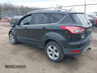 2013 Ford Escape SE with VIN 1FMCU9G95DUA03948, listed as a IAAI auction lot 41666358 with 233,187 mi miles. Bid and sale history available at carsss.com. Image 3.