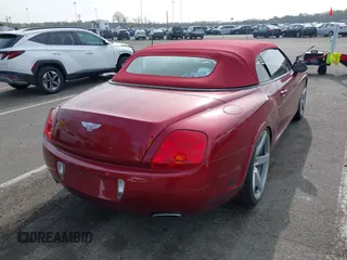 2007 Bentley Continental GT z VIN SCBDR33W87C049953, wystawiony jako IAAI lot #42077307 z przebiegiem Nie podano mil oraz . Historia ofert i sprzedaży dostępna na DreamBid. Obrazek 4.