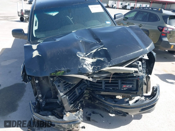 2014 Chevrolet Silverado 1500 LT with VIN 3GCUKREH8EG210945, listed as a IAAI auction lot 41718435 with 106,320 mi miles and . Bid and sale history available at DreamBid. Image 6.