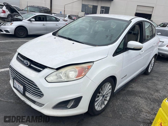 2015 Ford C-Max SE with VIN 1FADP5AUXFL106500, listed as a IAAI auction lot 42165708 with 170,495 mi miles and . Bid and sale history available at carsss.com. Image 1.