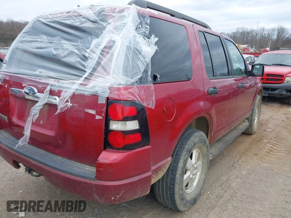 2006 Ford Explorer XLS with VIN 1FMEU62E26UA00830, listed as a IAAI auction lot 41524562 with 248,442 mi miles. Bid and sale history available at carsss.com. Image 4.