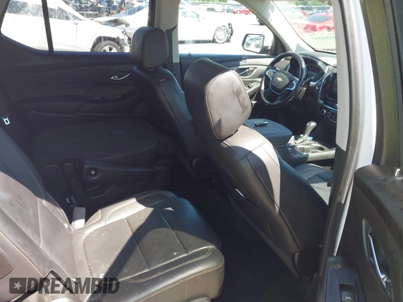 2019 Chevrolet Traverse LT z VIN 1GNERHKW2KJ305953, wystawiony jako IAAI lot #42064913 z przebiegiem 104 200 mil mil oraz . Historia ofert i sprzedaży dostępna na DreamBid. Obrazek 8.