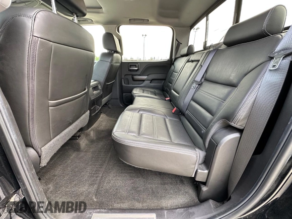 2018 GMC Sierra 1500 Denali z VIN 3GTU2PEJXJG171695, wystawiony jako Copart lot #59631005 z przebiegiem 226 029 mil mil oraz Czysty tytuł • Clean title. Historia ofert i sprzedaży dostępna na DreamBid. Obrazek 13.