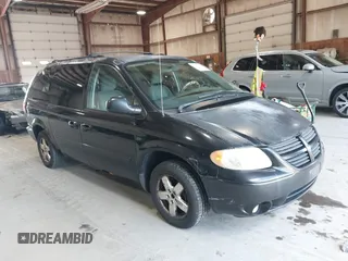 2005 Dodge Caravan SXT with VIN 2D8GP44L05R251914, listed as a IAAI auction lot 42741697 with 262,432 mi miles and . Bid and sale history available at DreamBid. Image 1.